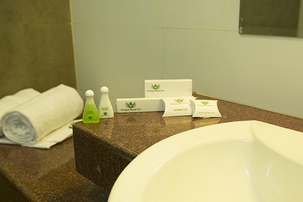 Vinaya Royal Inn Kammasandra Oda fotoğraf